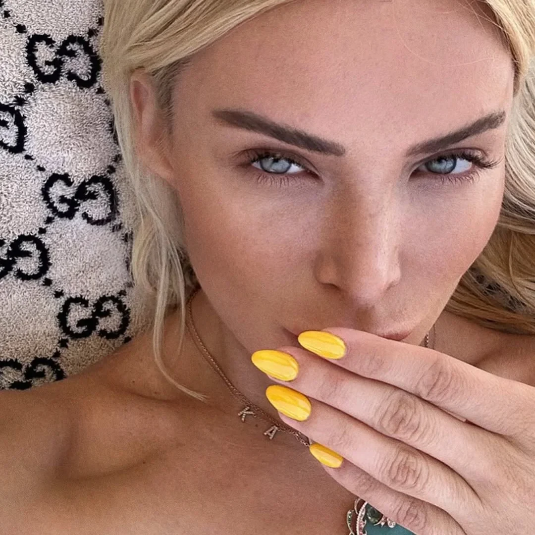 Cute Yellow Nail Art Ideas