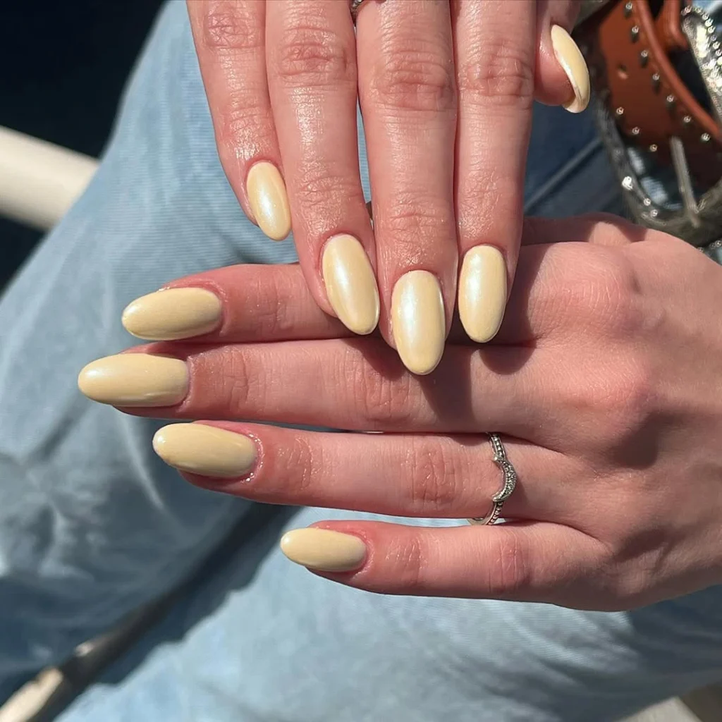 Soft Yellow Gel by Shakira Vargas