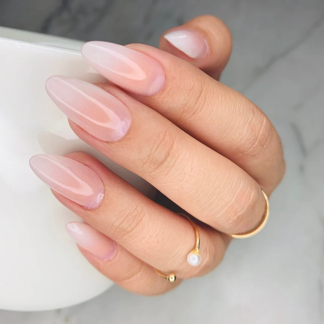 18+ Cute Short Fall Nails Ideas with Neutral Tones You’ll Love This Season 11 Neutral Ombre Fade