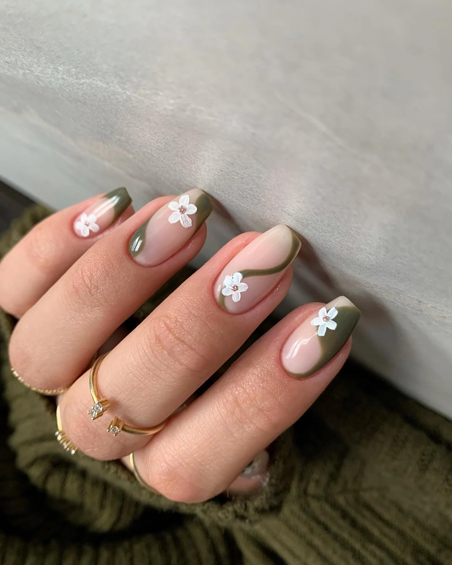 18+ Cute Short Fall Nails Ideas with Neutral Tones You’ll Love This Season 16 Short Khaki Nude Nails