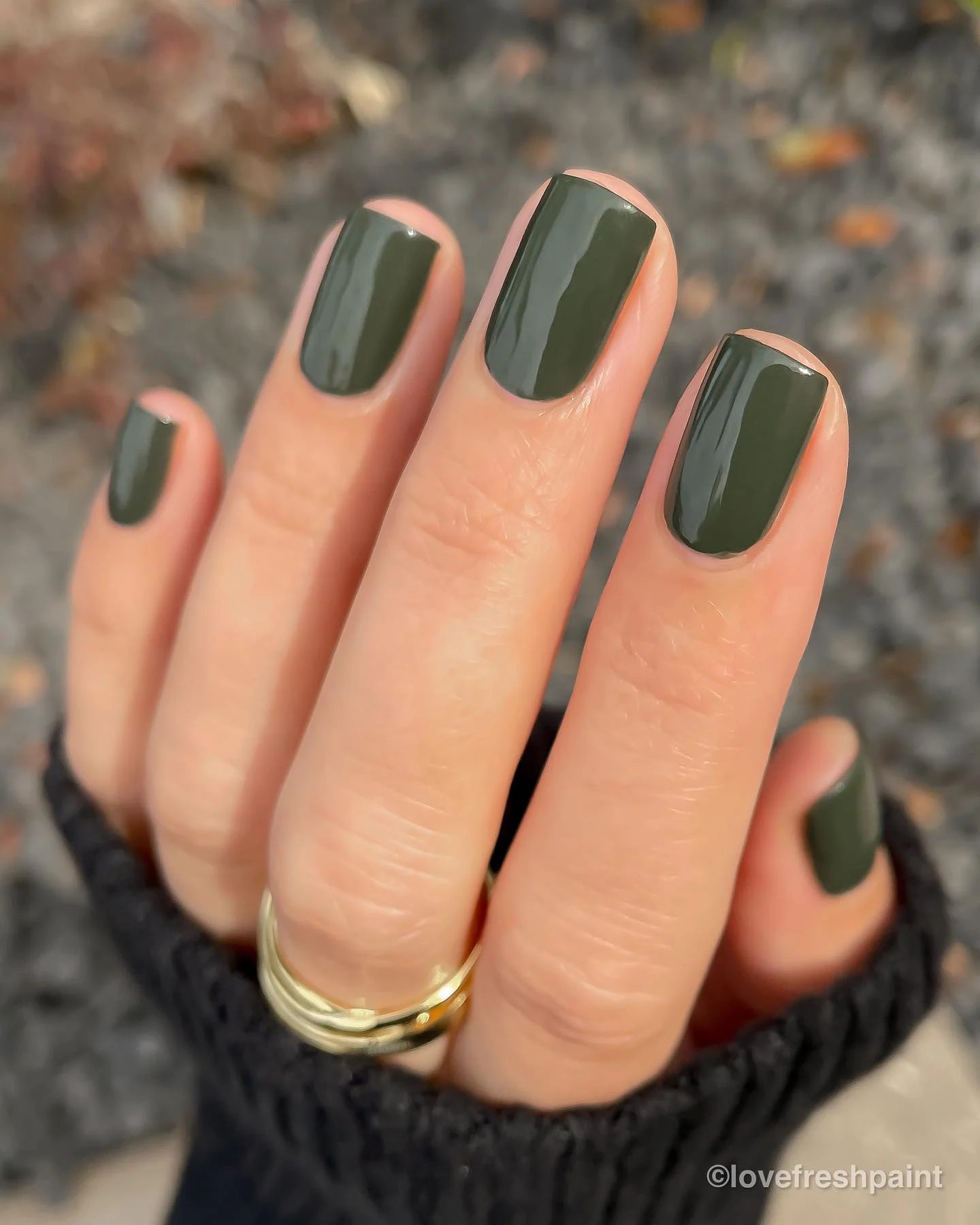18+ Cute Short Fall Nails Ideas with Neutral Tones You’ll Love This Season 10 Soft Olive Neutral Nails
