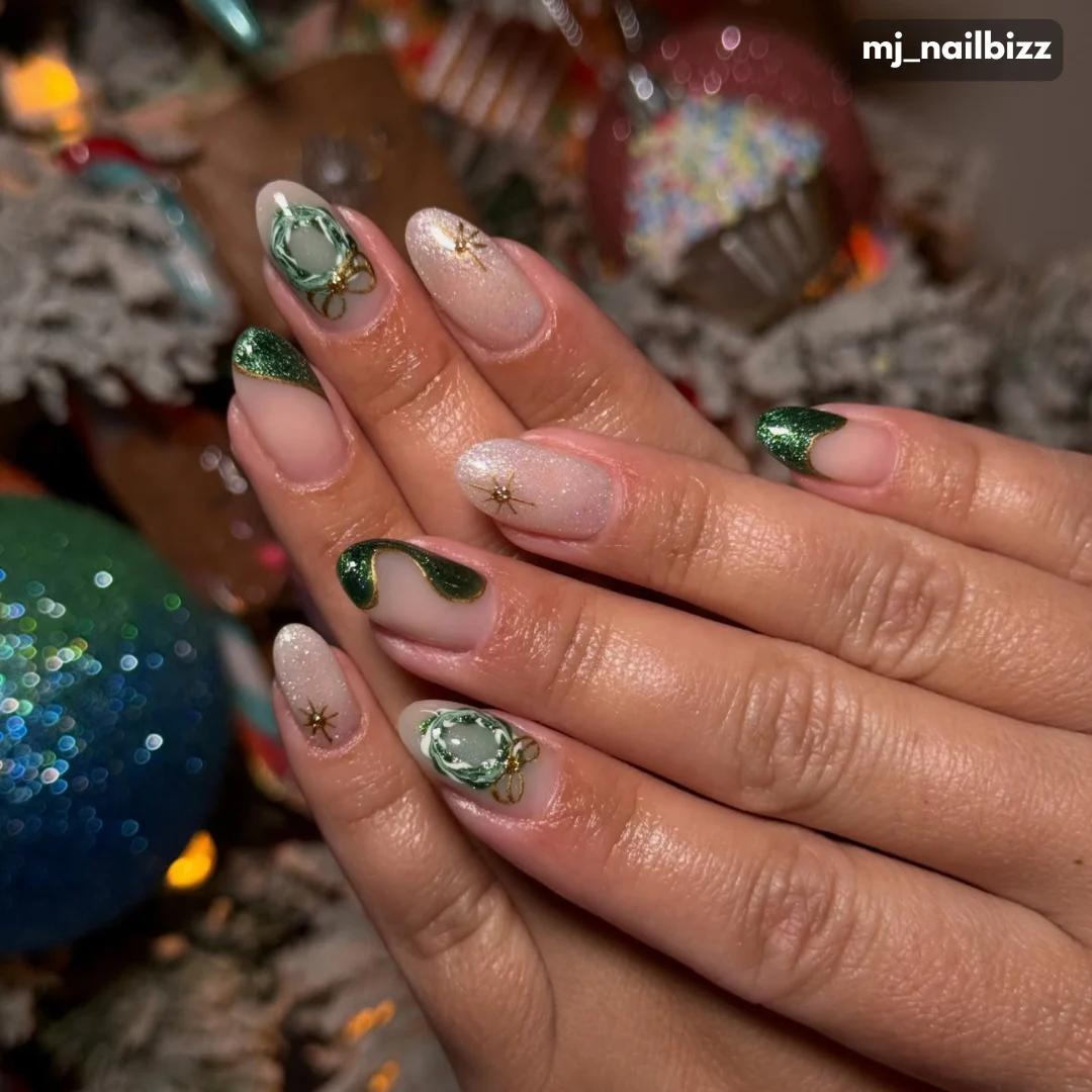 18 Cute & Easy New Year Nails That Look Salon-Perfect 3 Mj_nailbizz Cute 3d NewYear Nail Art